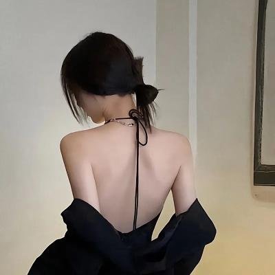 爸妈死了，我却不想哭封面